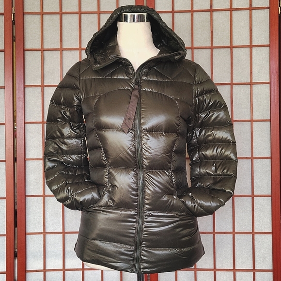 lululemon athletica Jackets & Blazers - #32 LuLulemon Stylish Hoodie. Size: 4